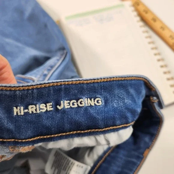 American Eagle Distressed High Rise Jegging Medium Wash Denim Flap Jeans Sz 6R - Picture 9 of 15